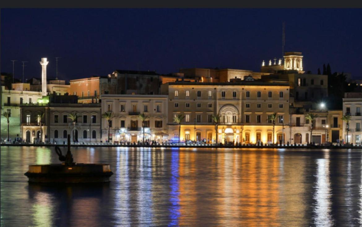 Flora House Hotel Brindisi Exterior foto