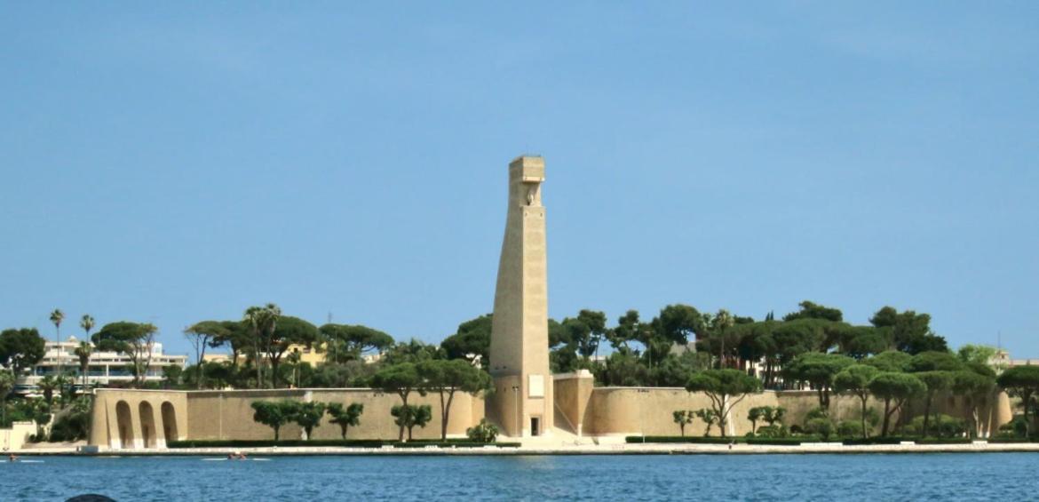 Flora House Hotel Brindisi Exterior foto